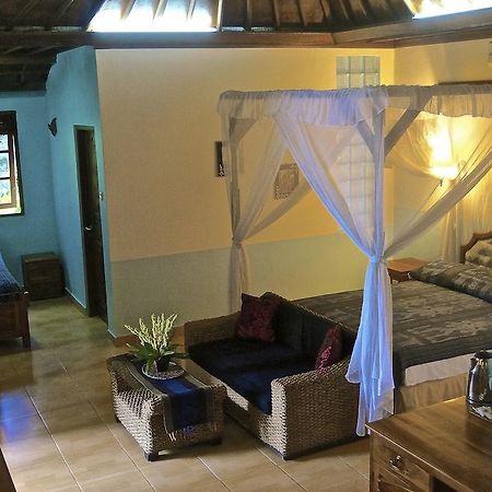 Aahh Bali Bed And Breakfast 짐바란 외부 사진